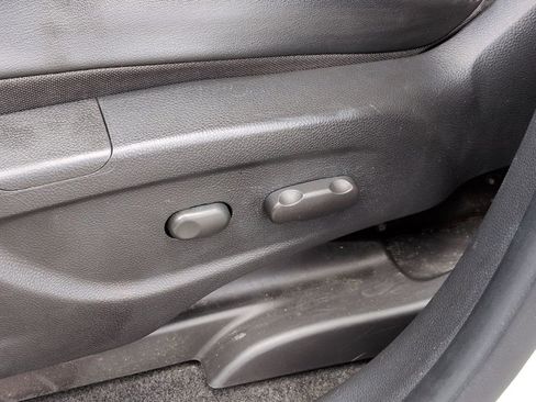 Used 2019 Buick Encore Preferred FWD image 13