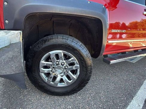 Used 2017 Chevrolet Silverado 3500 LTZ w/ Duramax Plus Package image 19