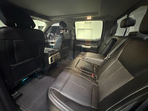 Used 2019 Ford F150 Lariat w/ Equipment Group 502A Luxury AWD/4WD image 27