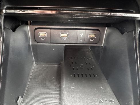 Used 2021 Kia Sorento SX image 22