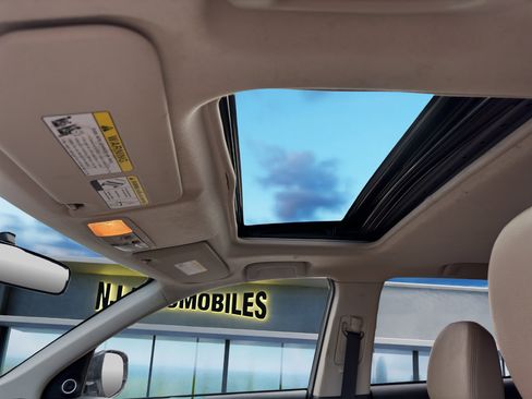 Used 2014 Mitsubishi Outlander GT image 25