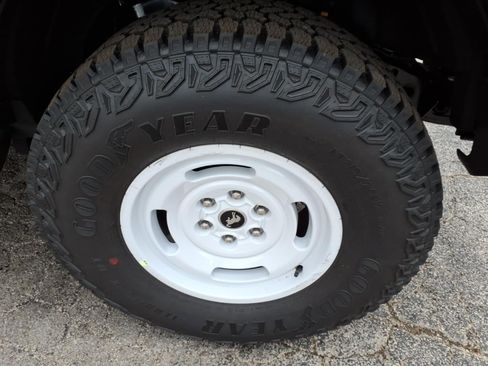 New 2026 Ford Bronco Heritage Edition AWD/4WD image 4
