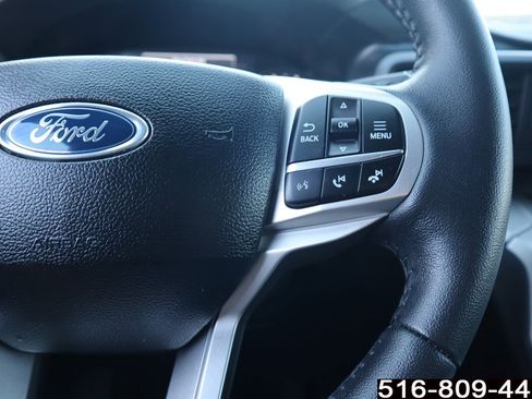 Used 2024 Ford Explorer XLT image 28
