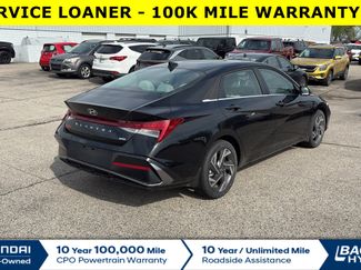 Used 2025 Hyundai Elantra Limited video 2