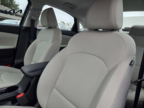 Certified 2023 Kia Forte LXS w/ LXS Technology Package FWD image 16