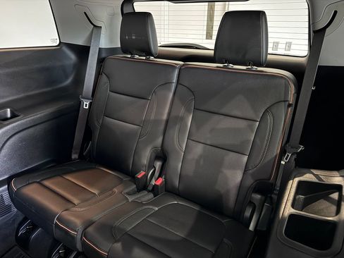 Certified 2023 GMC Acadia AT4 w/ Preferred Package AWD/4WD image 11