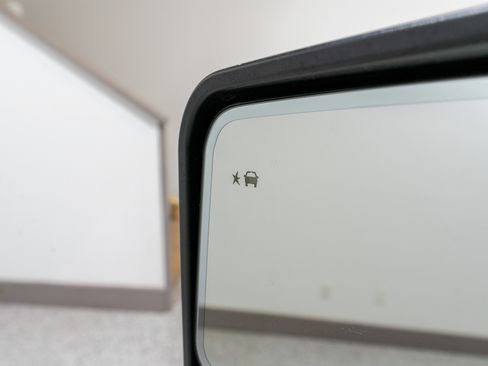 Used 2022 GMC Sierra 2500 AT4 w/ AT4 Preferred Package image 15