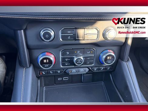 Used 2023 GMC Yukon XL AT4 image 23