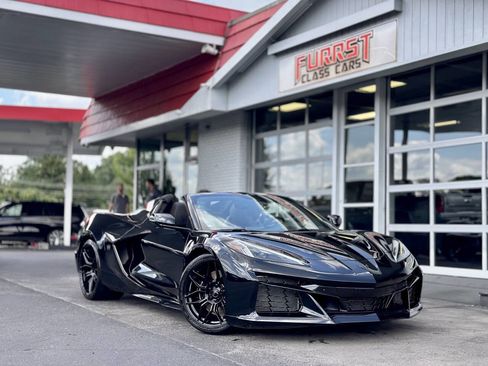 Used 2023 Chevrolet Corvette Z06 w/ Stealth Interior Trim Package image 2