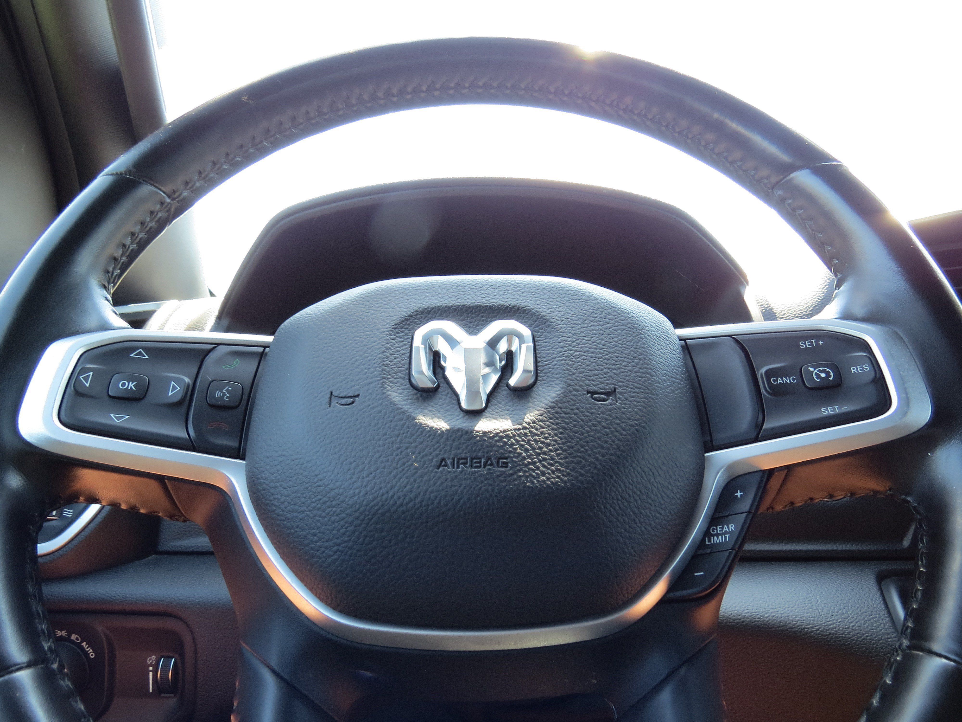 Used 2022 RAM 1500 Big Horn AWD/4WD image 17