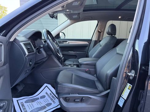 Used 2021 Volkswagen Atlas SEL image 32