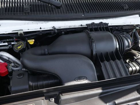 Used 2016 Ford E-350 and Econoline 350 Super Duty w/ Power Windows & Locks Group RWD image 16