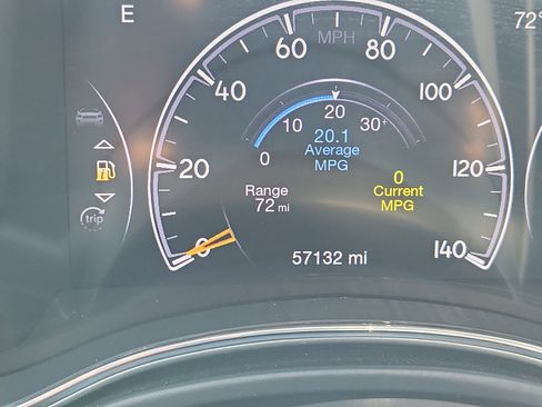 Used 2020 Jeep Grand Cherokee Overland AWD/4WD image 23