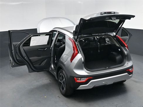 New 2026 Kia Niro EX image 30