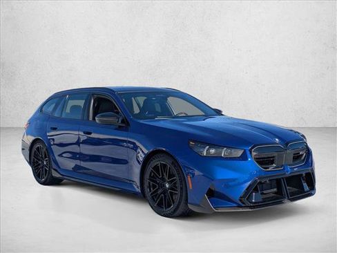 New 2026 BMW M5 Touring image 7