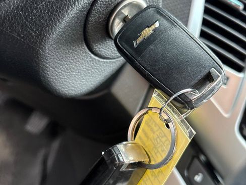 Used 2014 Chevrolet Cruze LT image 16