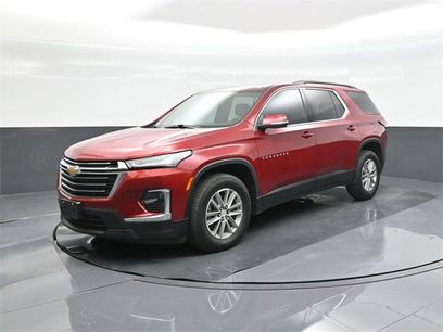 Used 2022 Chevrolet Traverse LT