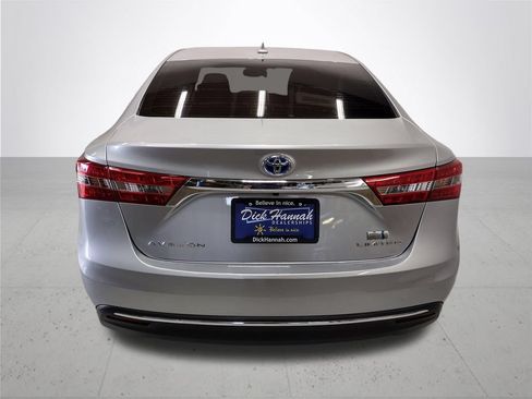 Used 2018 Toyota Avalon Limited w/ Carpet Mat Package FWD image 13