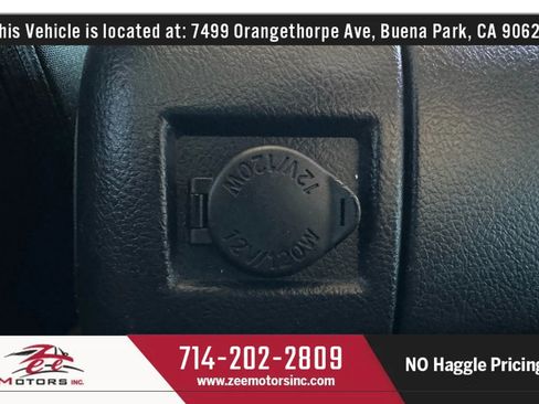 Used 2017 Toyota Tundra SR5 w/ SR5 Upgrade Package image 38