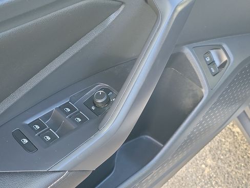 Used 2023 Volkswagen Jetta S FWD image 23