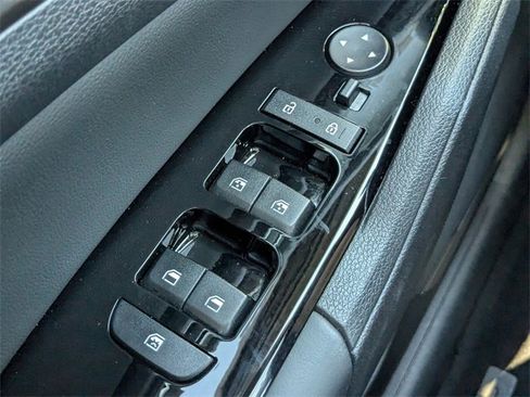 Certified 2025 Kia Sportage EX image 29