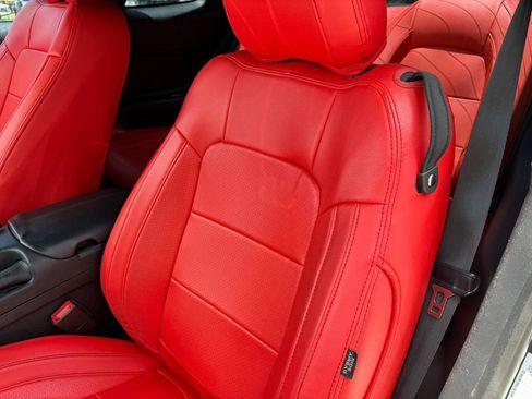 Used 2019 Ford Mustang GT RWD image 29