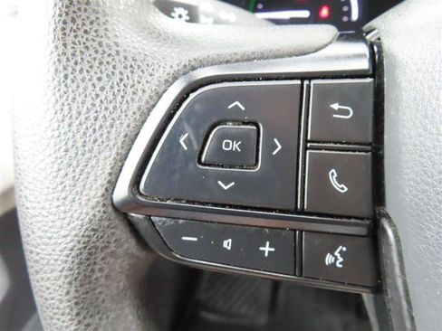 Used 2023 Toyota Sienna LE AWD/4WD image 23