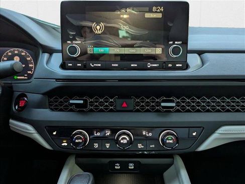 New 2025 Honda Accord SE image 12