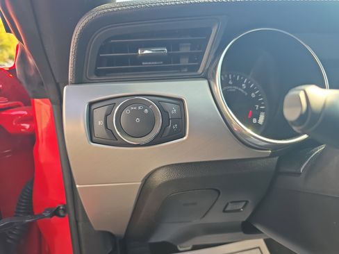 Used 2022 Ford Mustang GT Premium w/ Ford Safe & Smart Package image 18