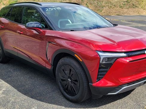 New 2025 Chevrolet Blazer EV LT image 2