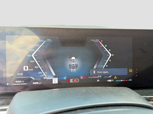 Used 2025 BMW X6 M60i image 39