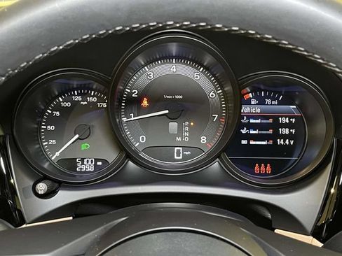 Certified 2026 Porsche Macan AWD/4WD image 43