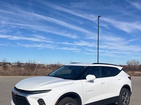 Used 2024 Chevrolet Blazer LT w/ Convenience Package image 5