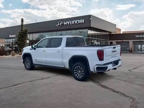 Used 2022 GMC Sierra 1500 AT4 w/ AT4 Premium Package image 3