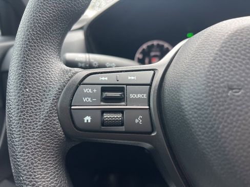 Used 2025 Honda CR-V EX image 19