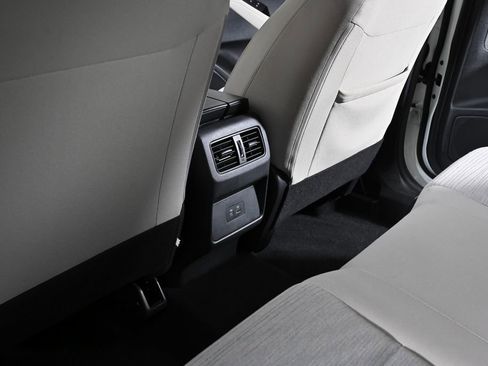 Certified 2023 Nissan Rogue SV image 28