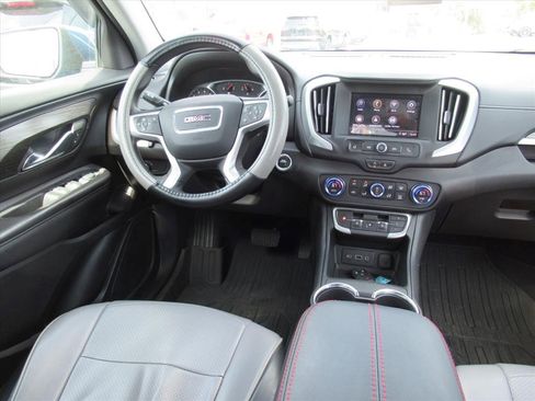 Certified 2024 GMC Terrain SLE w/ Driver Convenience Package image 14
