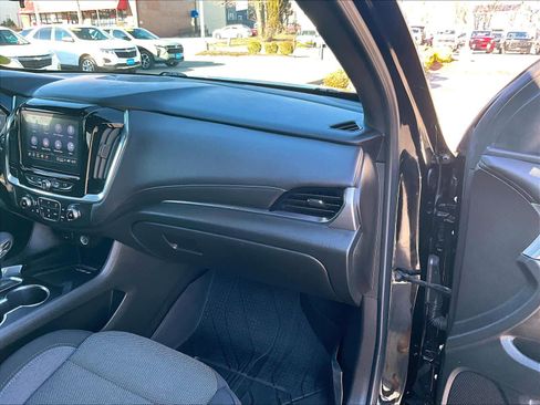 Used 2023 Chevrolet Traverse LT w/ LPO, Floor Liner Package image 13