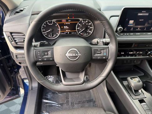 Used 2026 Nissan Rogue SV FWD image 26