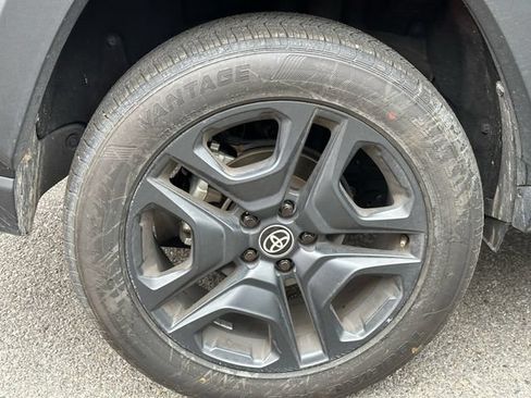 Used 2024 Toyota RAV4 Adventure AWD/4WD image 14