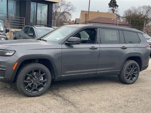 New 2025 Jeep Grand Cherokee L Limited image 24