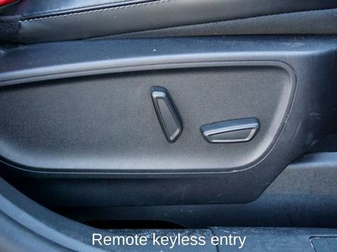 Used 2025 Ford Escape Platinum image 5