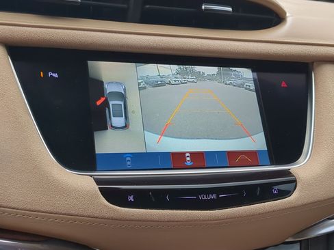 Used 2018 Cadillac XT5 Platinum image 16