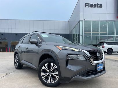 Used 2022 Nissan Rogue SV w/ SV Premium Package