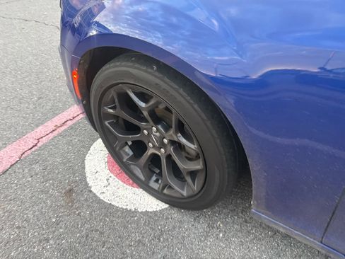 Used 2019 Chrysler 300 S image 6