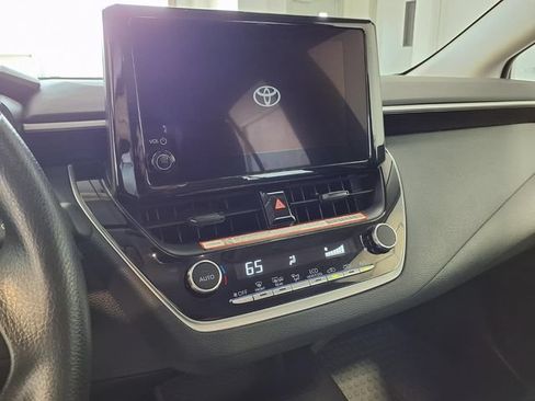 Used 2026 Toyota Corolla LE FWD image 10