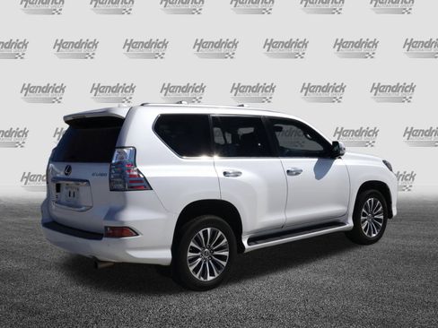 Used 2023 Lexus GX 460 Luxury w/ Accessory Package image 9