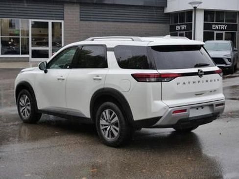 Used 2023 Nissan Pathfinder SL image 34