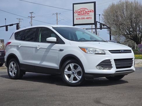Used 2016 Ford Escape SE image 1