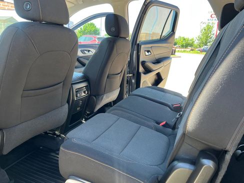 Used 2019 Chevrolet Traverse LS AWD/4WD image 8